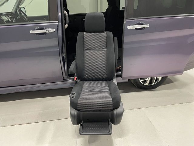 Honda e 2016-06 3684633-4