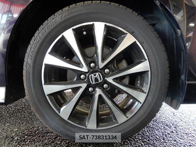 Honda e 2012-10 3936029-21