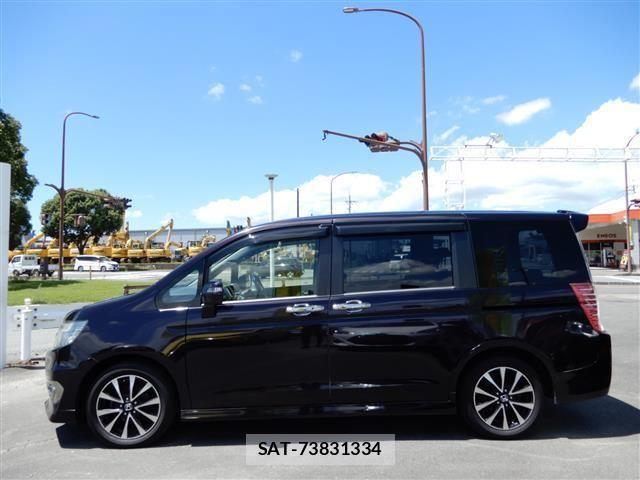 Honda e 2012-10 3936029-2