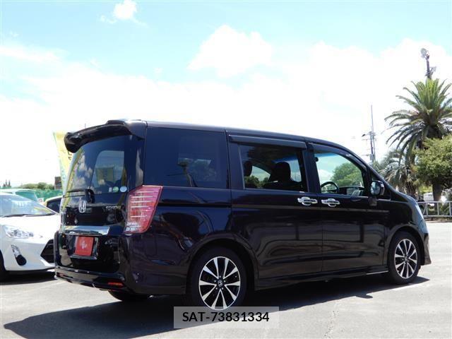 Honda e 2012-10 3936029-4