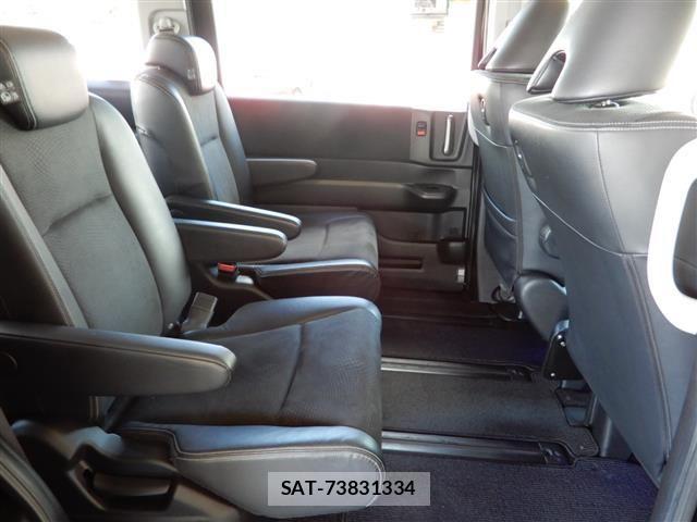 Honda e 2012-10 3936029-6