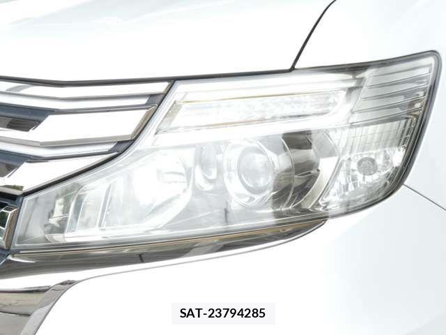 Honda e 2012-05 4395259-9