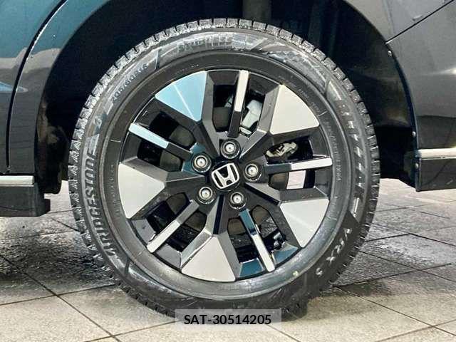 Honda e 2024-09 2677869-5