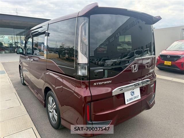 Honda e 2021-11 3388404-7