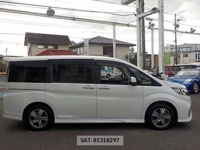 Honda e 2020-11 3910349-8