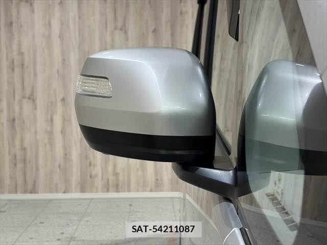 Honda e 2017-11 4331618-25