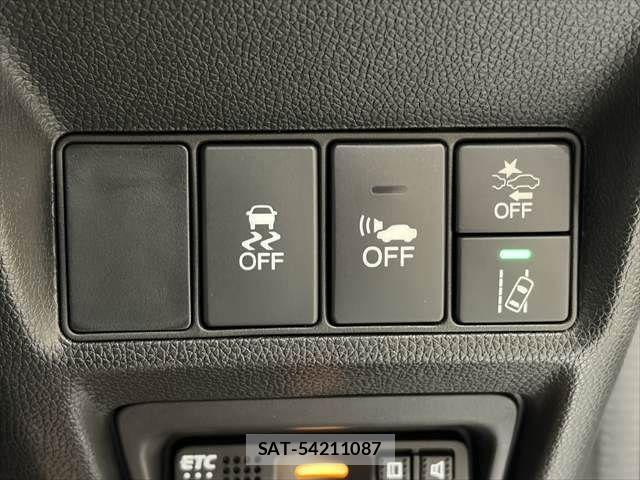 Honda e 2017-11 4331618-5