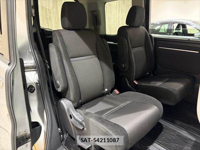 Honda e 2017-11 4331618-7
