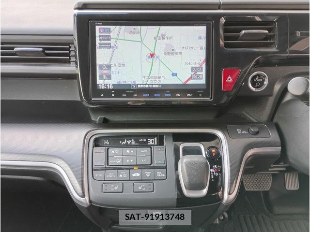 Honda e 2017-11 4331615-9