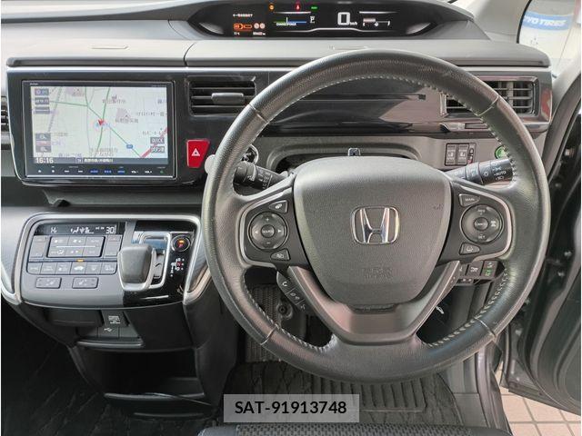 Honda e 2017-11 4331615-8