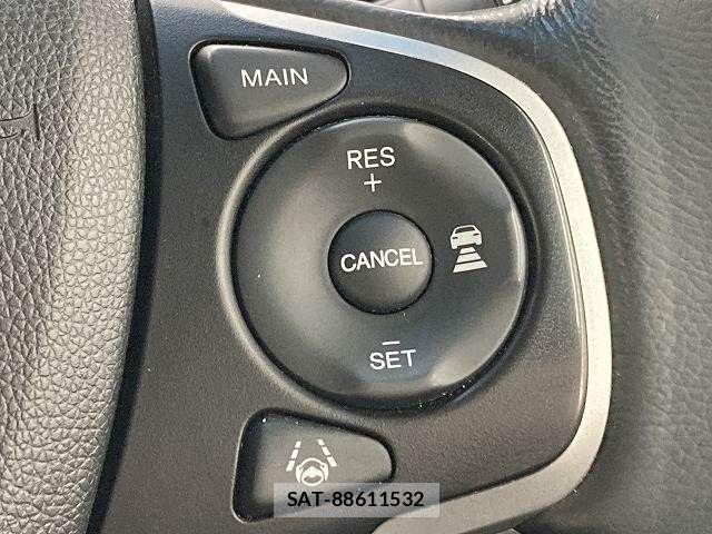 Honda e 2019-09 4424248-7
