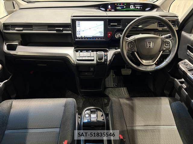 Honda e 2017-10 4424252-2