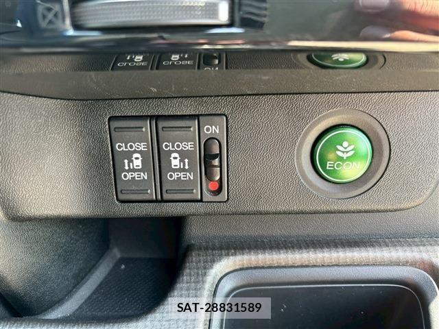 Honda STEP WGN 2016-03 4177456-19