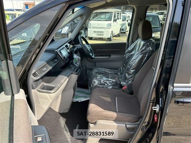 Honda STEP WGN 2016-03 4177456-3
