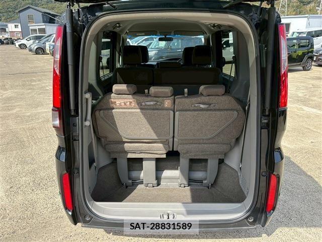 Honda STEP WGN 2016-03 4177456-6