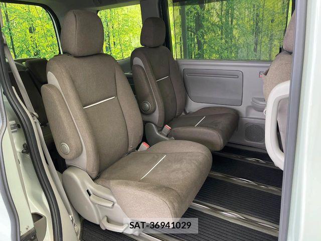 Honda e 2015-07 6019522-9