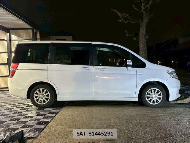 Honda e 2013-08 6219873-12
