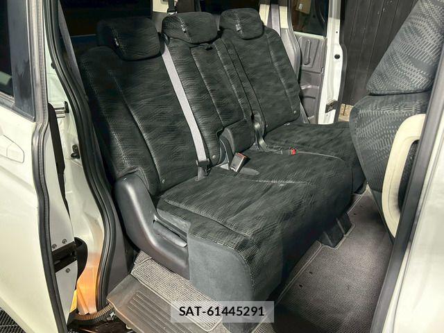 Honda e 2013-08 6219873-6