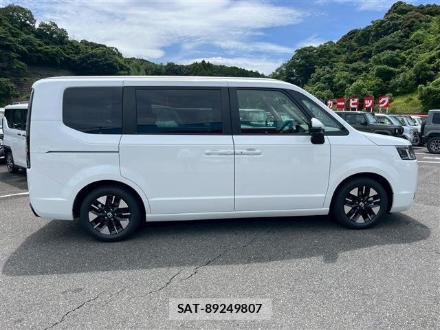Honda e 2025-10 6503648-9