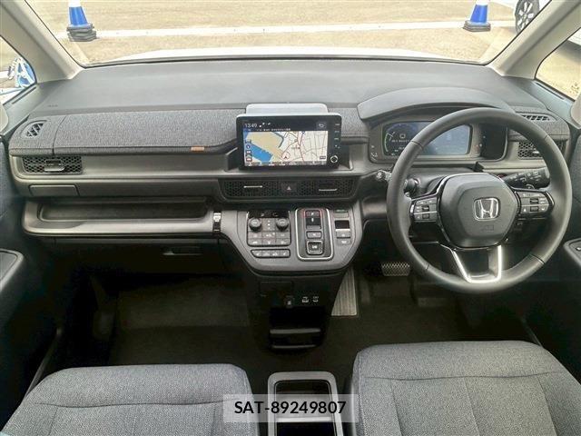 Honda e 2025-10 6503648-13