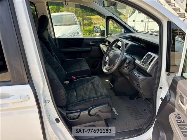 Honda e 2014-02 6615017-15