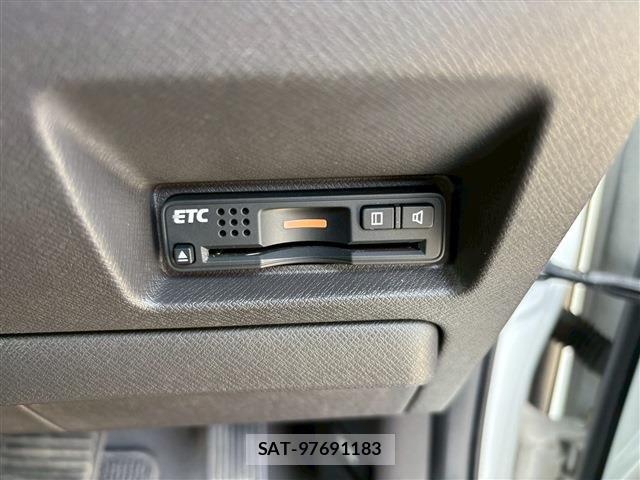 Honda e 2014-02 6615017-18