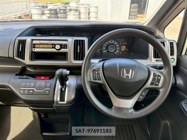 Honda e 2014-02 6615017-19