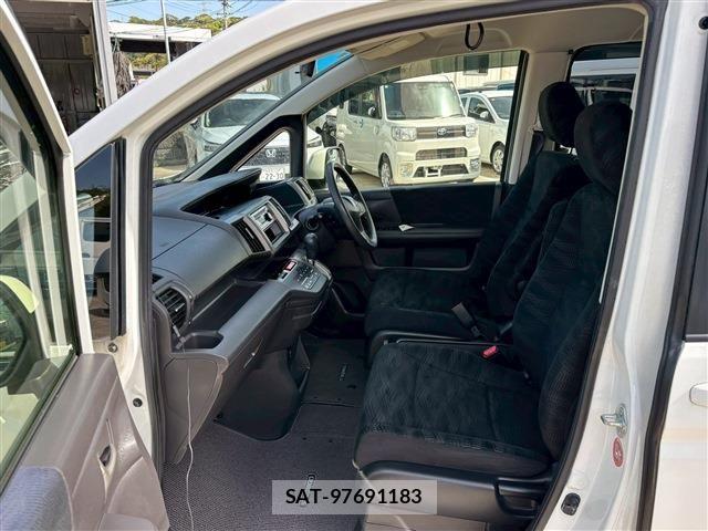Honda e 2014-02 6615017-3