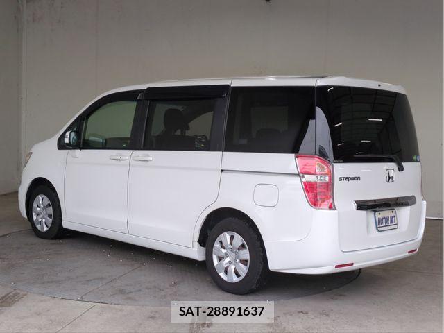 Honda e 2013-03 6615019-18