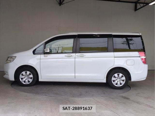 Honda e 2013-03 6615019-19