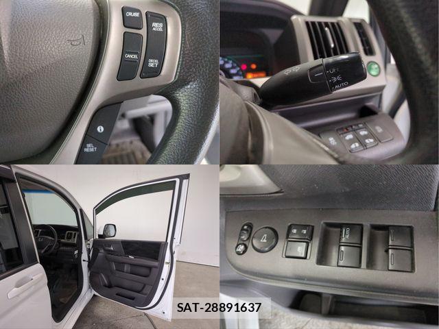 Honda e 2013-03 6615019-28