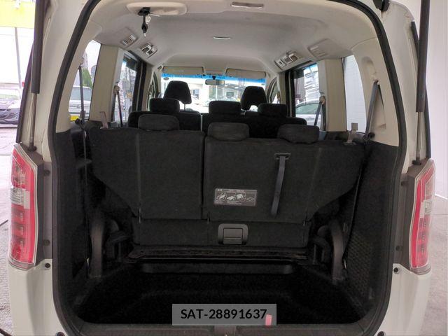 Honda e 2013-03 6615019-6