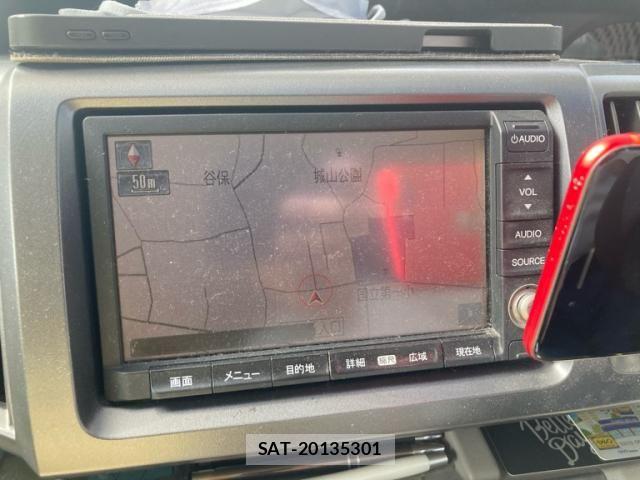 Honda e 2010-07 6673758-23