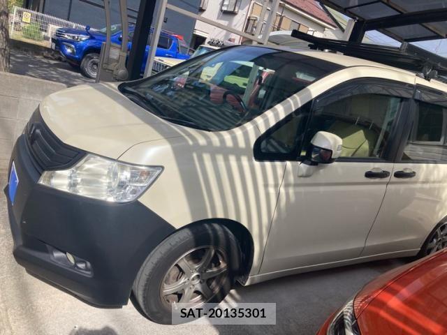 Honda e 2010-07 6673758-2