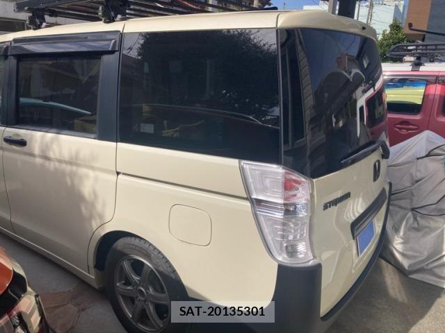 Honda e 2010-07 6673758-3