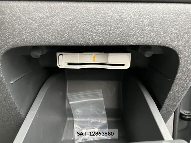 Honda e 2007-04 6673756-8
