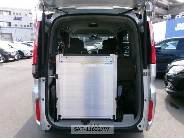 Honda e 2017-08 6678218-13