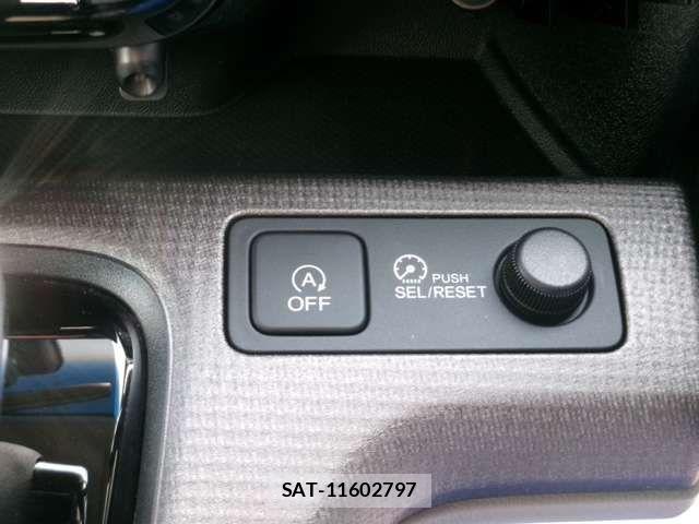 Honda e 2017-08 6678218-19