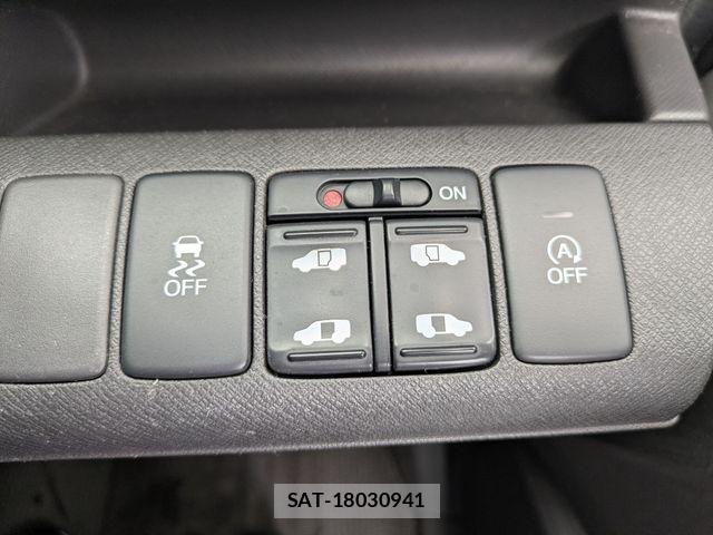 Honda e 2012-12 6678220-13