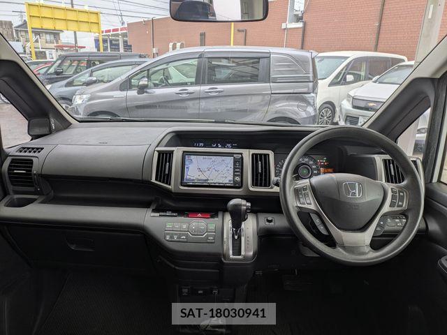 Honda e 2012-12 6678220-7