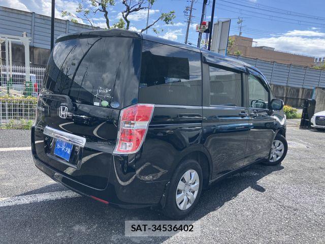 Honda e 2010-12 6717426-3