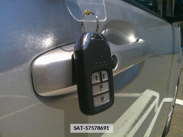 Honda e 2020-03 6753414-14