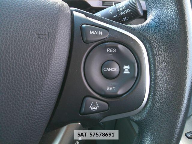 Honda e 2020-03 6753414-18