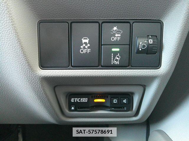 Honda e 2020-03 6753414-4