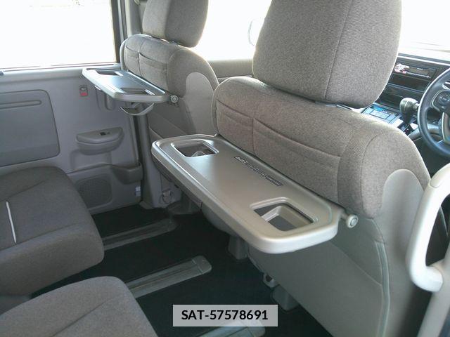 Honda e 2020-03 6753414-7