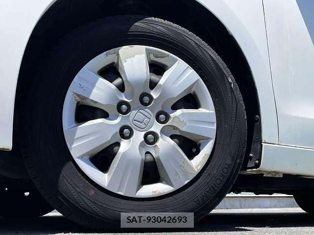 Honda e 2013-07 6753416-3