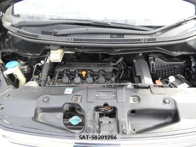 Honda e 2010-02 6791503-18