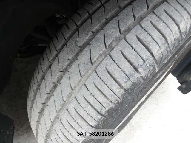 Honda e 2010-02 6791503-21