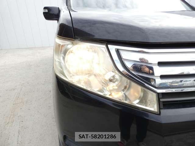 Honda e 2010-02 6791503-25