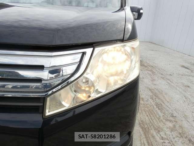 Honda e 2010-02 6791503-26